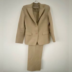 MaxMara beige long sleeve suit. Straight leg. Size 2